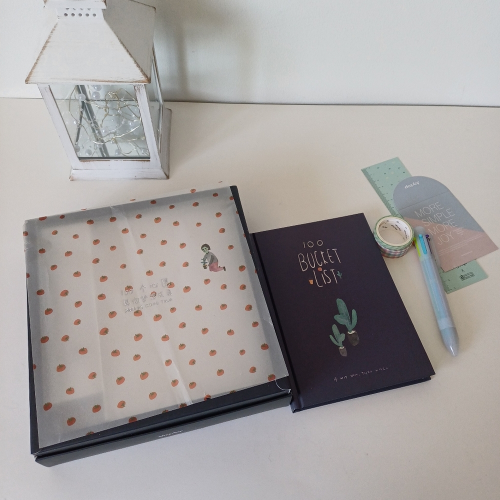 Bucket List Planner Book Set & 100% Recycled Soya Ink Pen